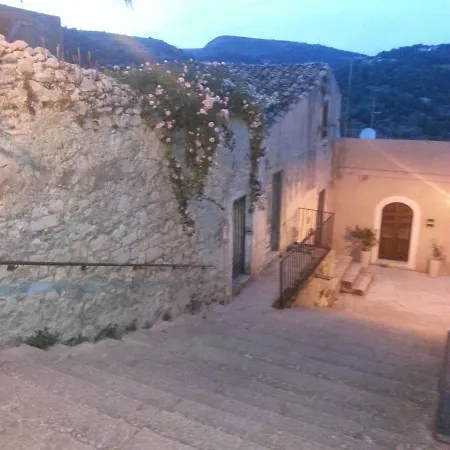 Giardino Sul Duomo Bed and breakfast 2*