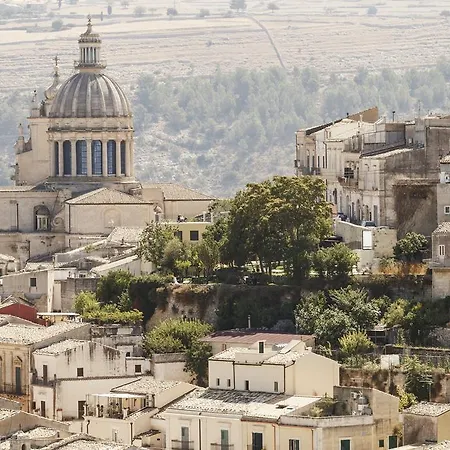 Giardino Sul Duomo 2* Ragusa